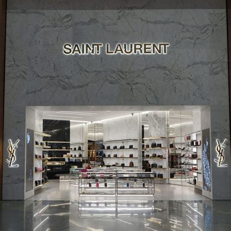 ysl online return policy|yvessaint laurent track.